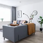 6p Newly Renovated With Unique Roof-terrace Apartment