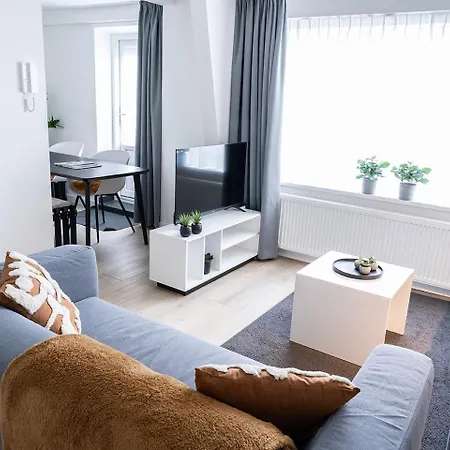 Apartament 6p Newly Renovated With Unique Roof-terrace *