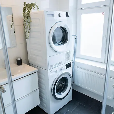 Apartment 6p Newly Renovated With Unique Roof-terrace