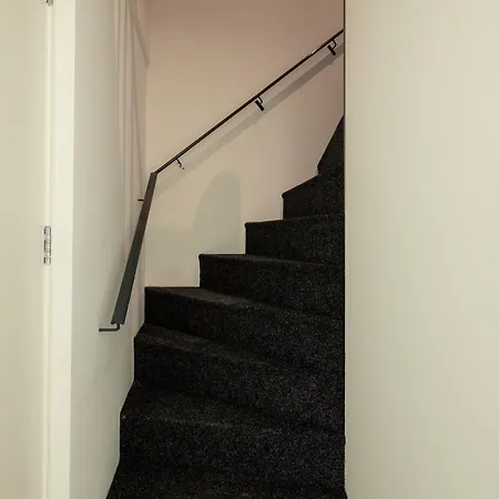 Апартаменты 6p Newly Renovated With Unique Roof-terrace