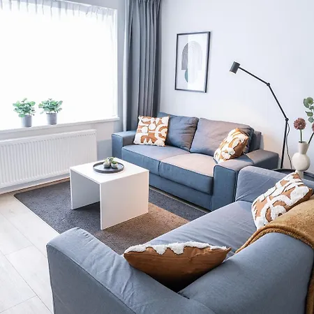 Апартаменты 6p Newly Renovated With Unique Roof-terrace Эйндховен