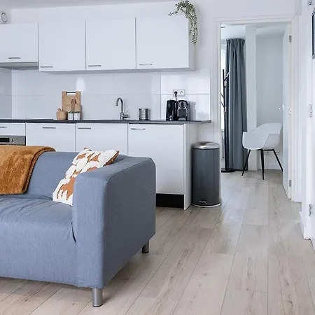 6p Newly Renovated With Unique Roof-terrace Eindhoven