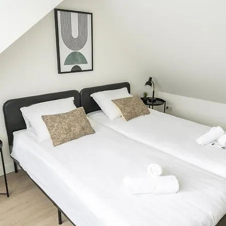 6p Newly Renovated With Unique Roof-terrace Апартаменты *