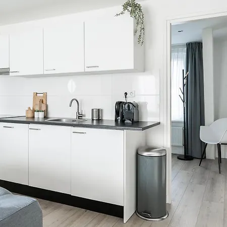 6p Newly Renovated With Unique Roof-terrace Апартаменты *