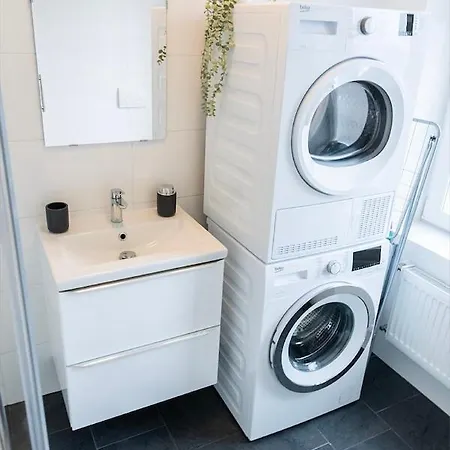 6p Newly Renovated With Unique Roof-terrace Апартаменты