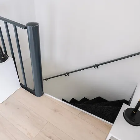 6p Newly Renovated With Unique Roof-terrace Апартаменты *