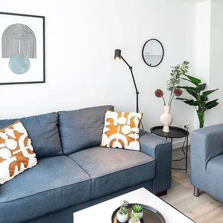 6p Newly Renovated With Unique Roof-terrace Eindhove