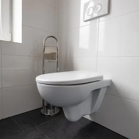 6p Newly Renovated With Unique Roof-terrace Apartman