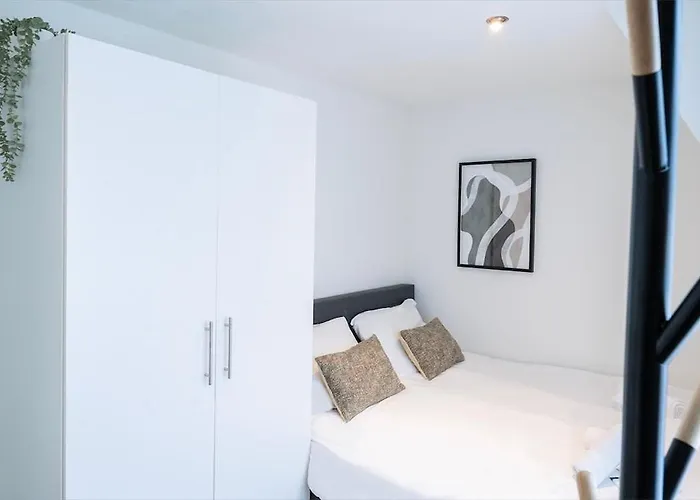 6p Newly Renovated With Unique Roof-terrace * Αϊντχόφεν