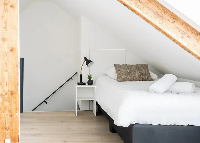 Διαμέρισμα 6p Newly Renovated With Unique Roof-terrace *