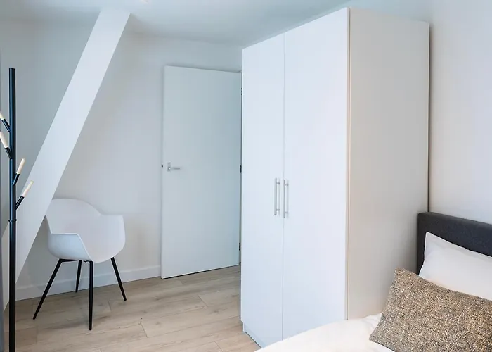 6p Newly Renovated With Unique Roof-terrace Αϊντχόφεν