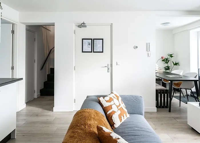 Διαμέρισμα 6p Newly Renovated With Unique Roof-terrace *