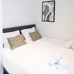 6p Newly Renovated With Unique Roof-terrace Apartamento