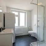 6p Newly Renovated With Unique Roof-terrace